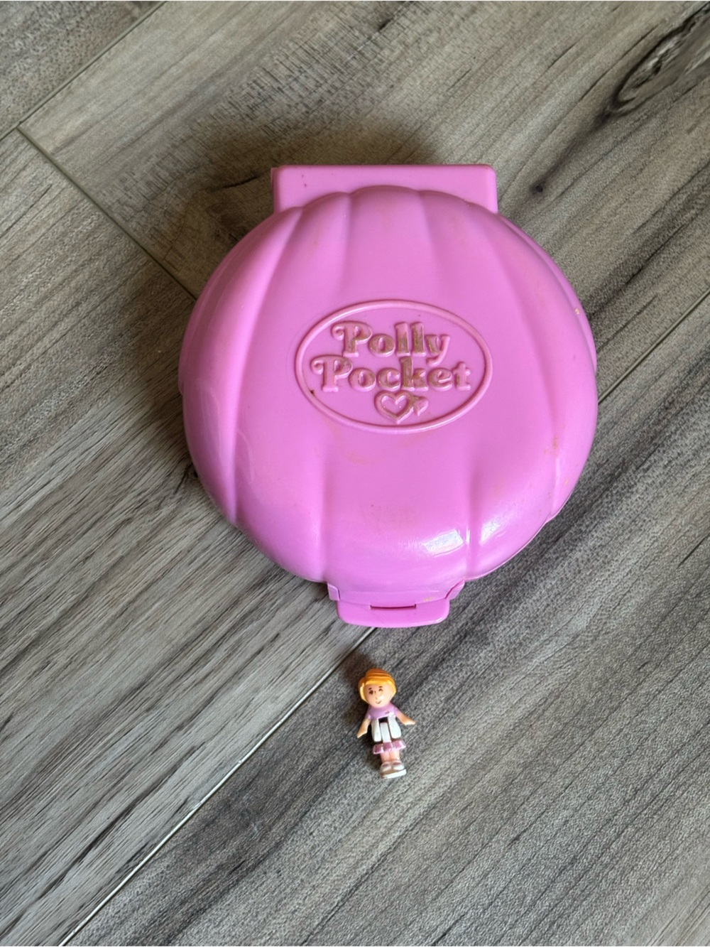 Polly’s Cafe - vintage 90s Polly Pocket with one dolls - imperfect set